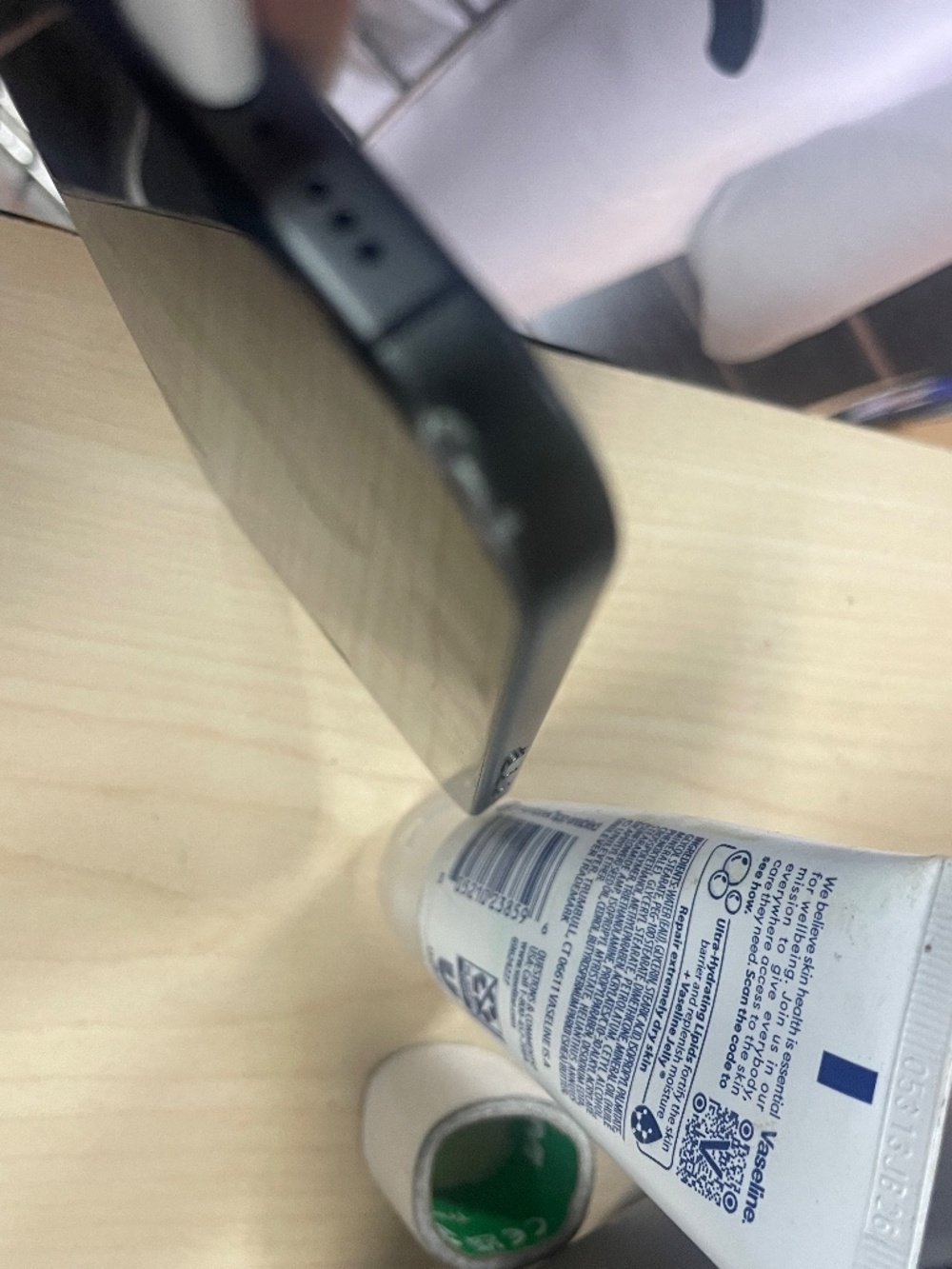 iPhone 17 - Picture 5 of 7